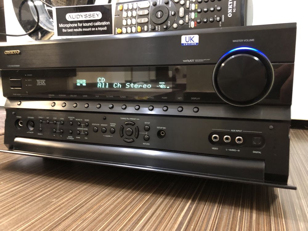 Onkyo TX-NR807 resiver