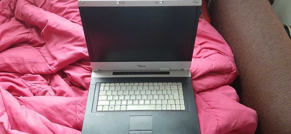 Laptop Fujitsu amilo pro