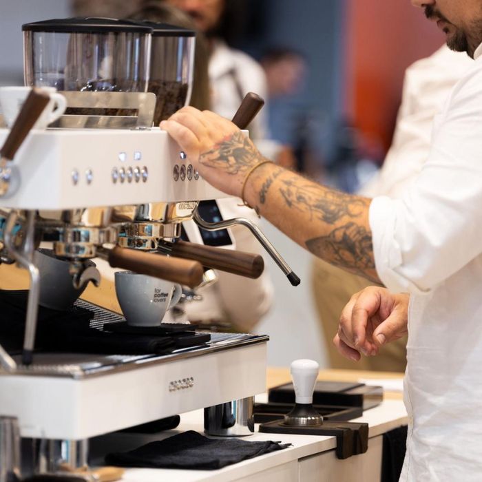 Inchiriez espressor pt evenimente / comodat profesional rasnita birou