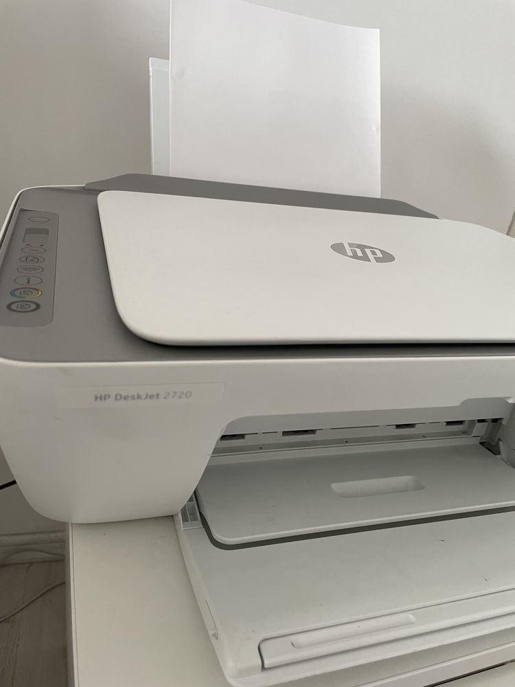 Vand imprimanta scanner multifunctionala HP 2720 Wifi