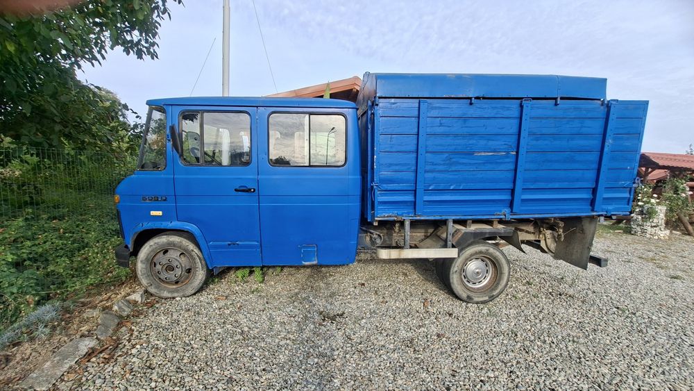 Mercedes 608d doublecab