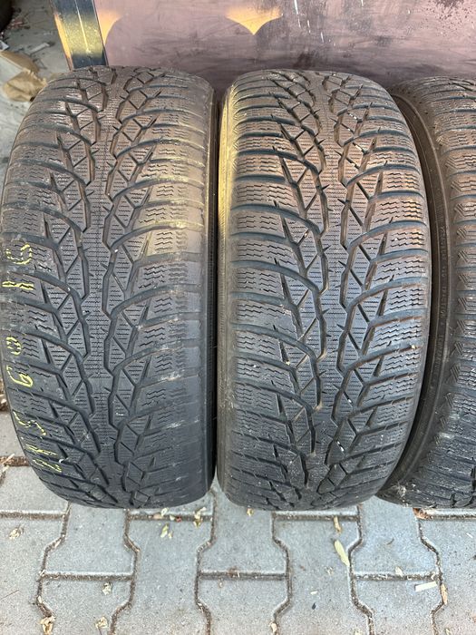 Cauciucuri iarna 215 60 16 Nokian 6mm la 100 ron buc