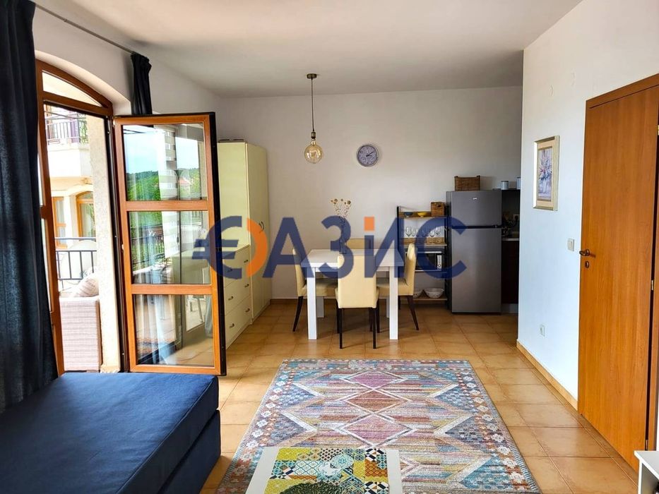 Продава се Тристаен апартамент в с. Кошарица, Област Бургас - 76 кв.м за 960 €/кв.м - Снимка #8