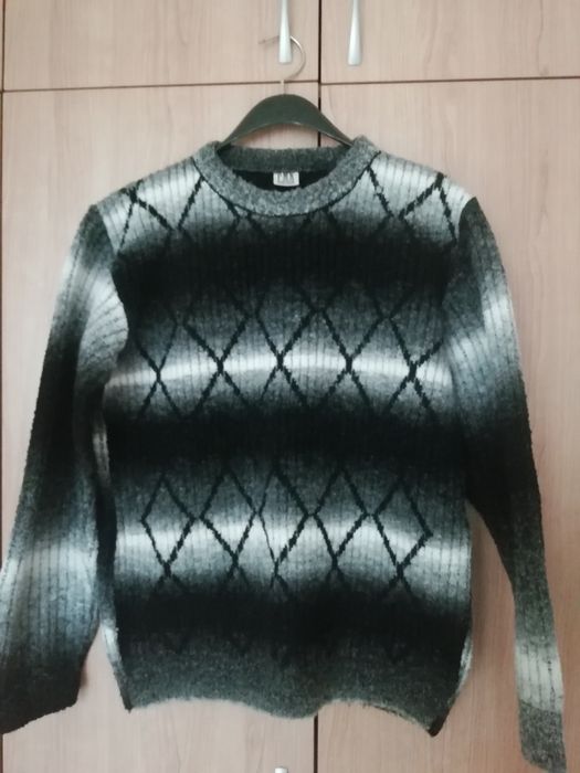 Мъжки пуловер зимен