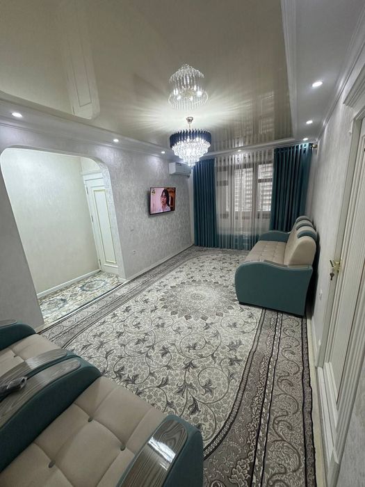 Срочно продаётся 2х-комнатная квартира переадресованного на 3