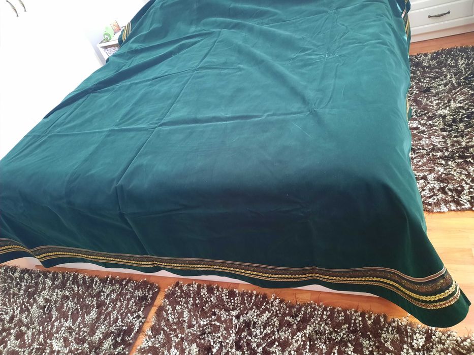 Draperii si husa de pat din catifea