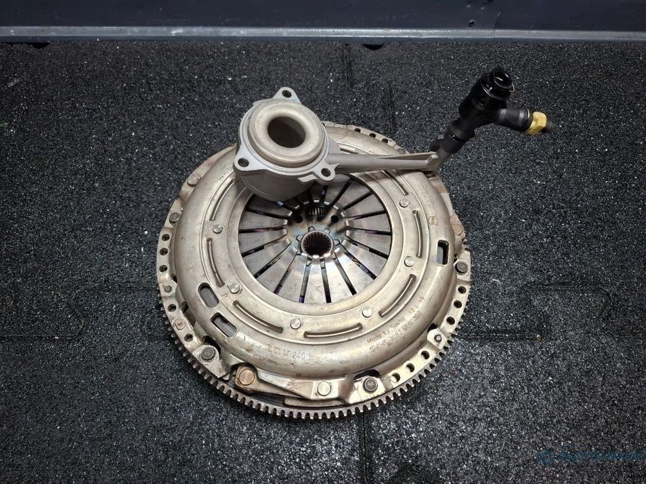 Kit ambreiaj complet SKODA SUPERB II Estate 3T5 2009 - 2015 TDI CBBB, CFGB 03L141016N