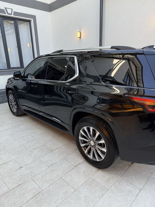 TraVerse Premier 2023 Qora Kraska tozza