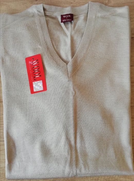 Vand pulover nou cu eticheta, 80% lana merinos, 5XL (marimea 7)