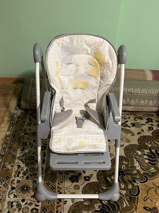 Детский стульчик для кормления