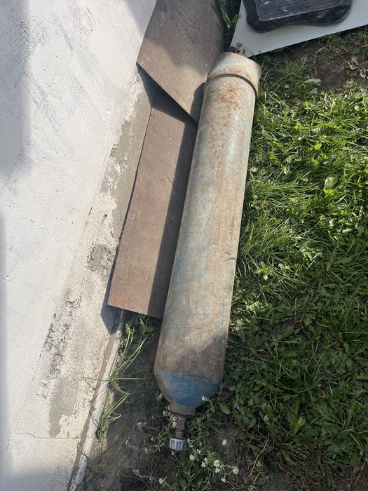 Продам кислородный баллон