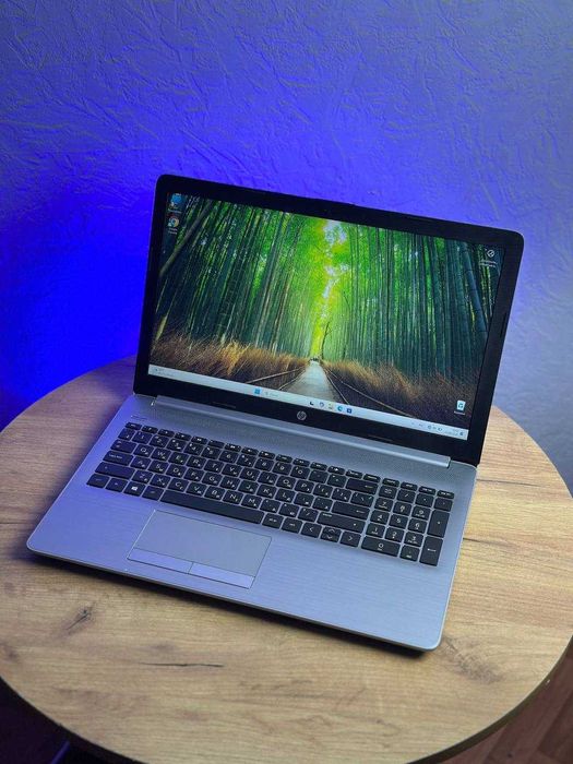 Ноутбук HP i3-1005G1 / 8 ОЗУ / 256 SSD код.111