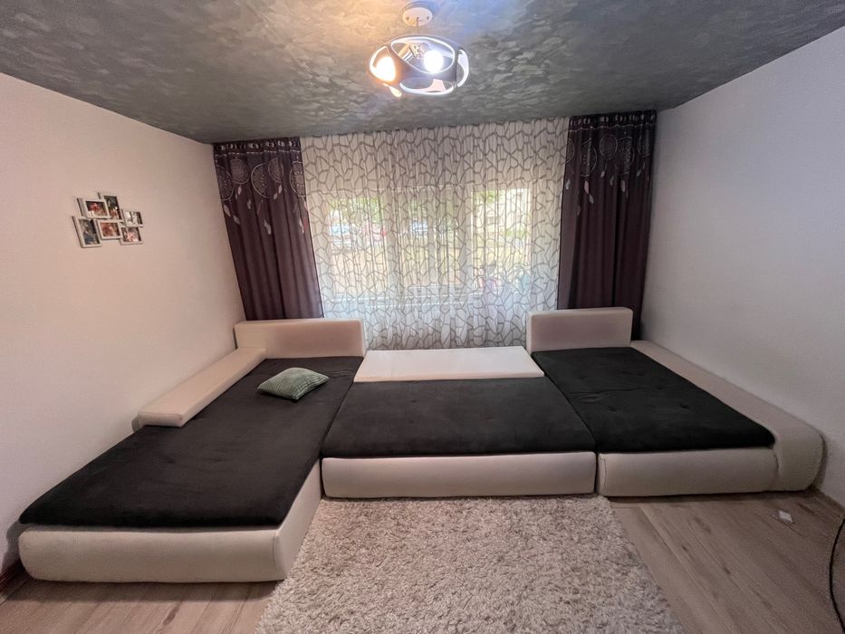 Colțar în formă de U
