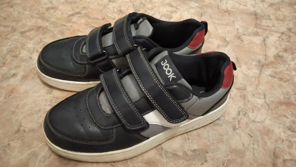 Кроссовки мальчикам