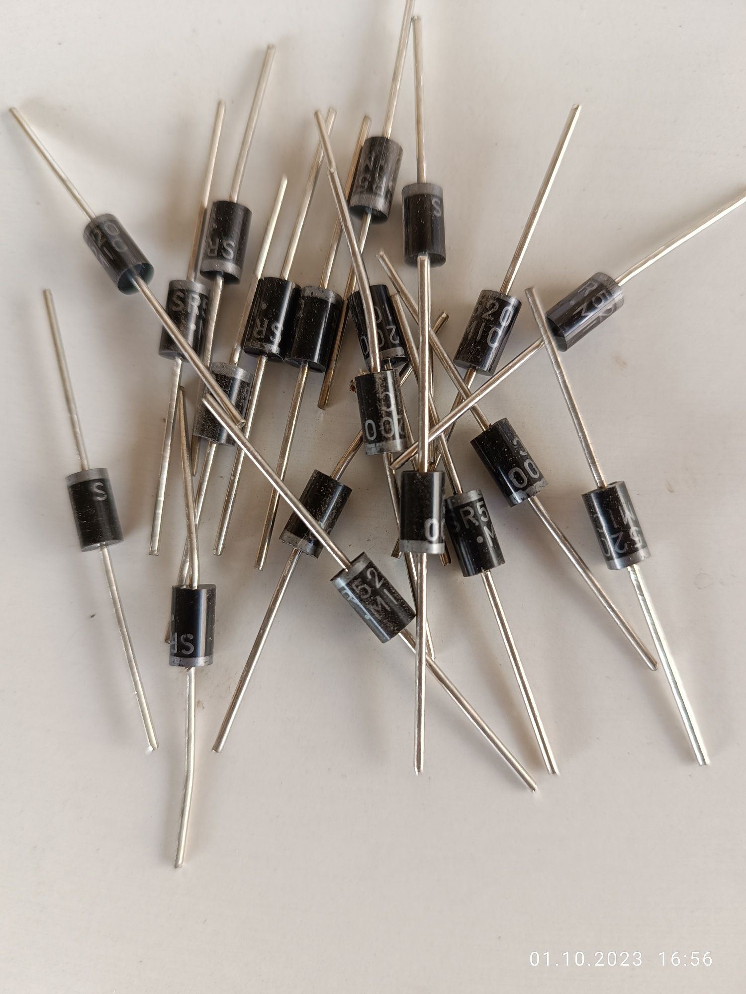 Продам радиодетали транзисторы для ремонта электроники