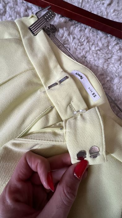 Pantaloni sinsay