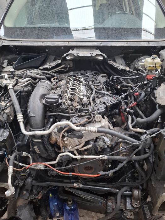 Vând motor bmw x5 f15