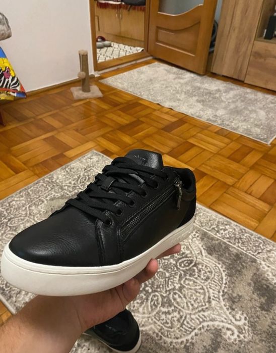 Adidasi Calvin Klein
