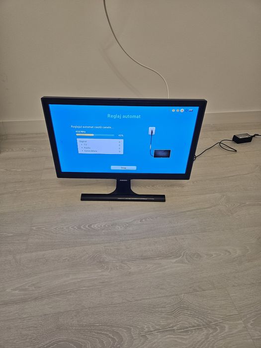 Monitor LED TV Samsung T22E390EW 54cm