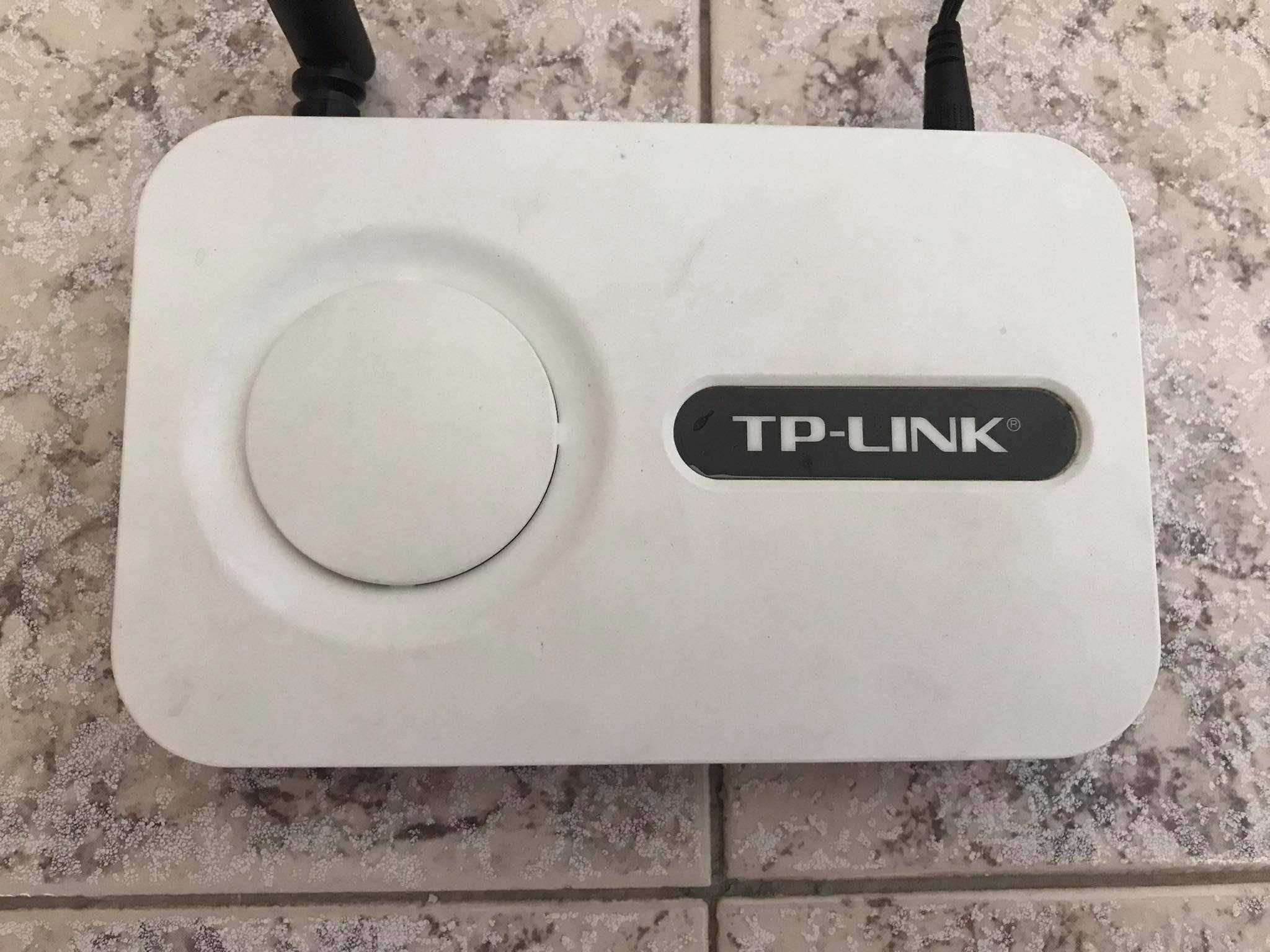 Продавам рутер TP-Link TL-WR340G