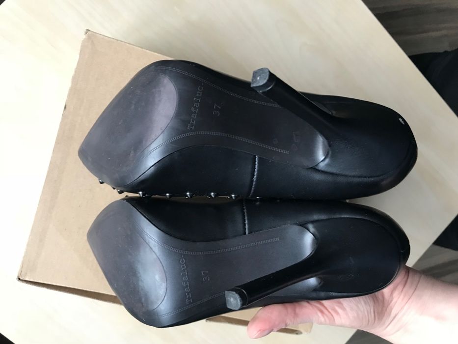 Pantofi Zara 37 impecabili