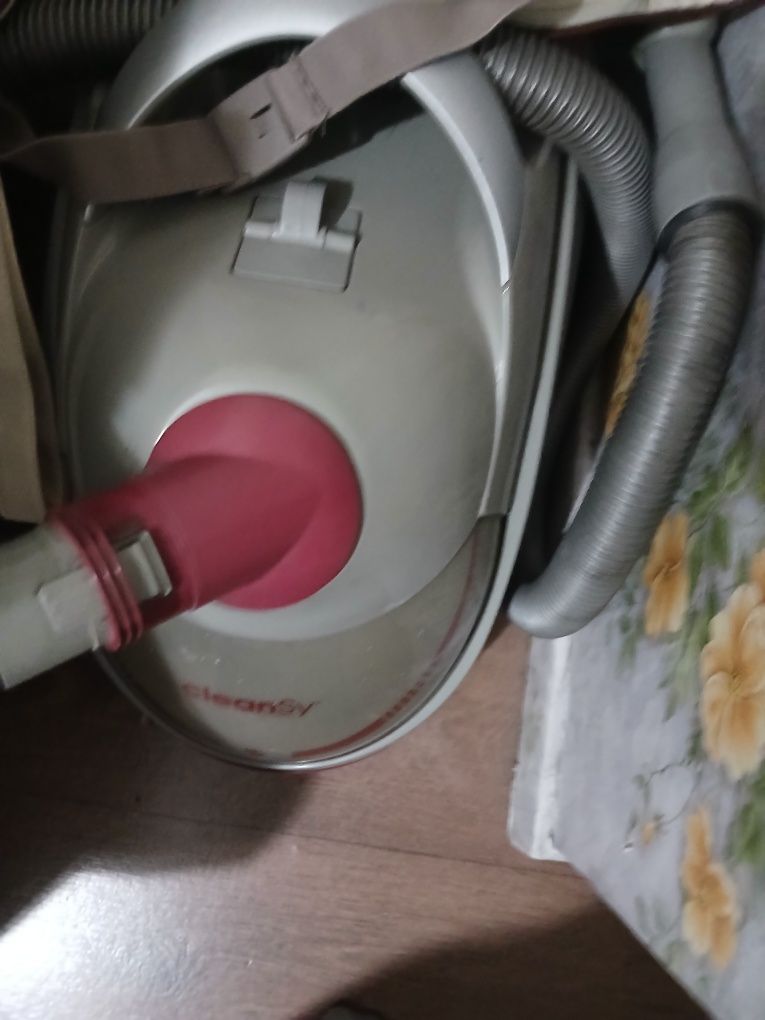 Продам пылесос  хорошее