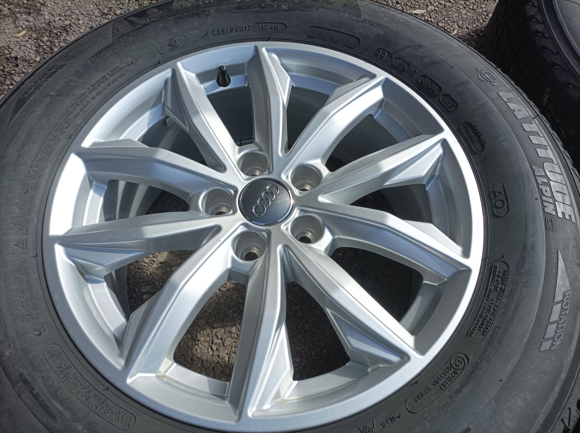 17" оригинални алуминиеви джанти за Audi Q5.