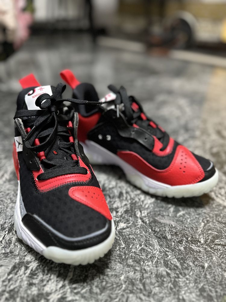 Adidasi Nike Jordan Delta2