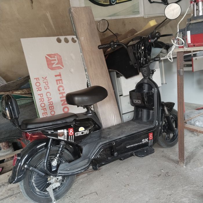 Продам СК8 электронный велик, ютуг, лестница, ролик, окно пластик,