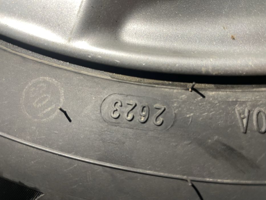 Продам шины с дисками