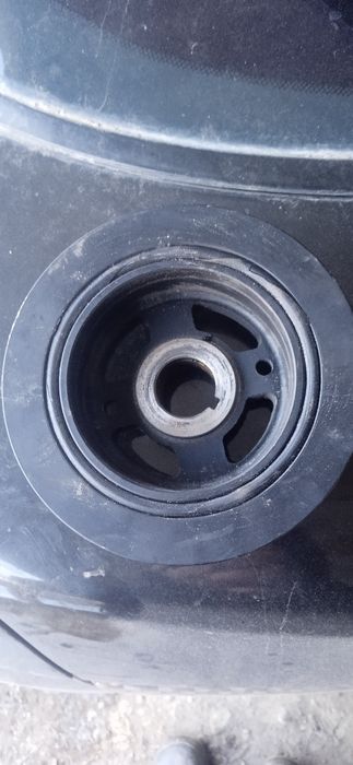 Шкив на тойота карина е