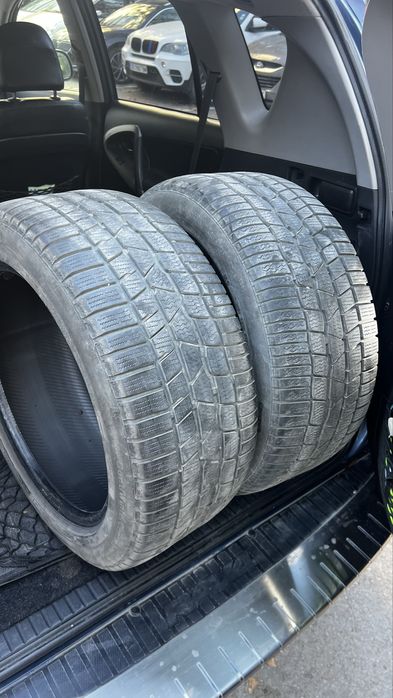 Продавам зимни 245 45 17 Continental 2 броя