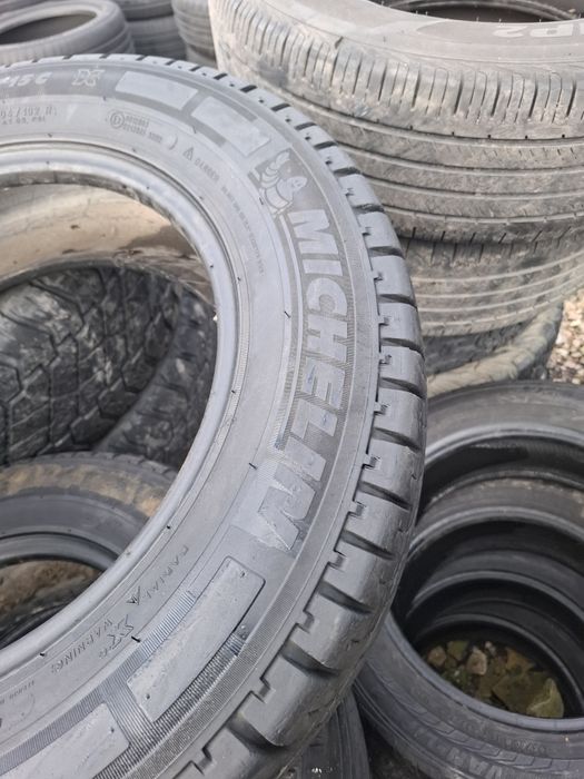 Vand 1 sau 2  anvelope 195 70 15 C michelin de vara