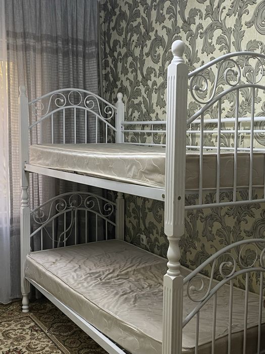 Продаю двухъярусную кровать