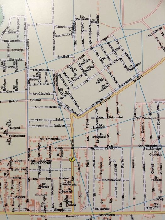 PF vând parcelă colț cu 2 fs, locuință+servicii, lângă Drumul Boilor