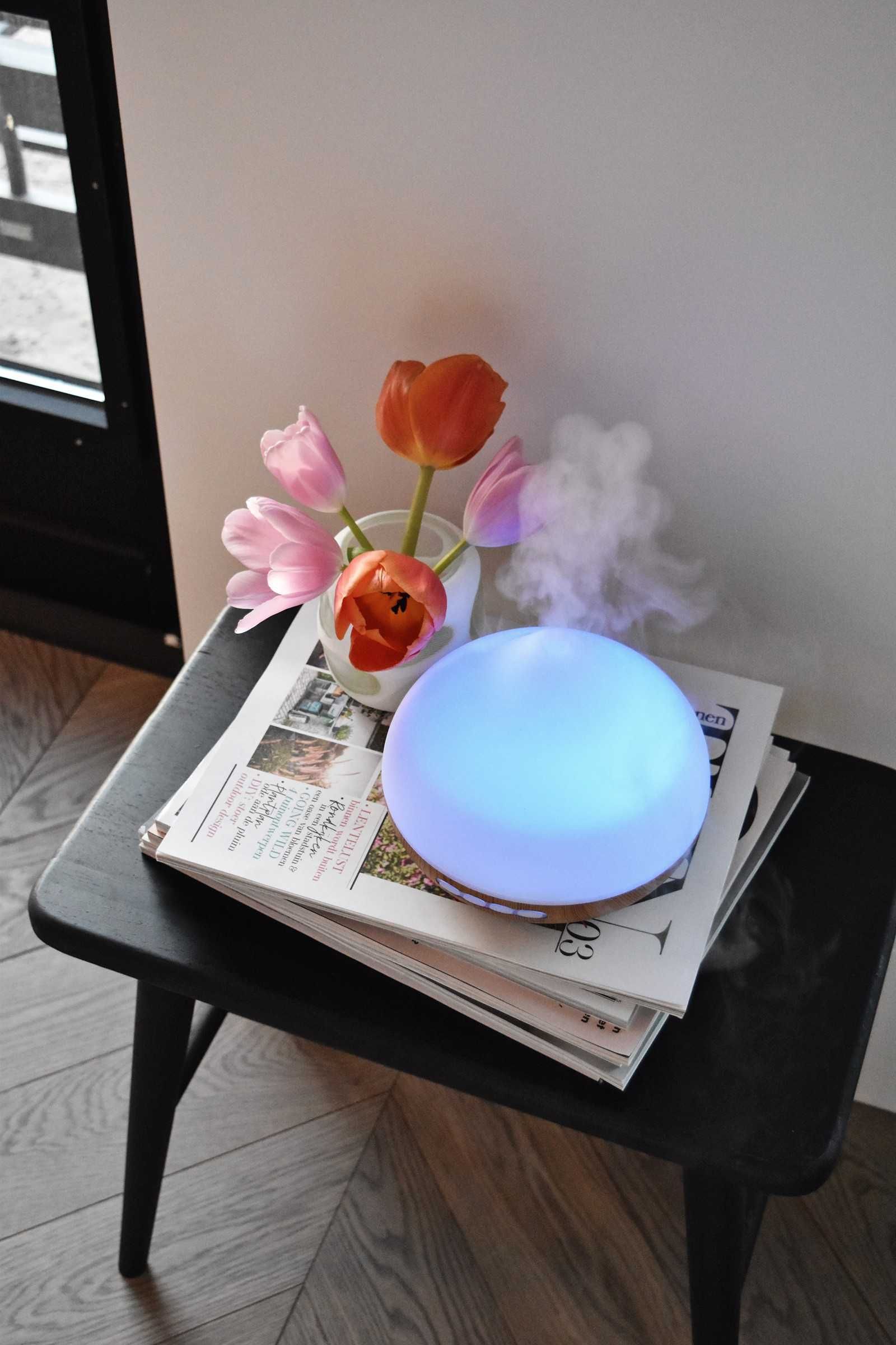 Aromatic Defeuzer cu lampa RGB incorporata