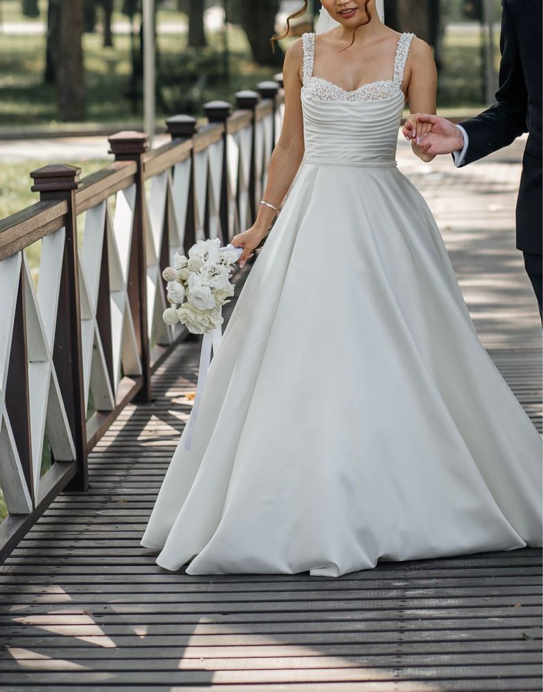 Свадебное платье White Swan Almaty