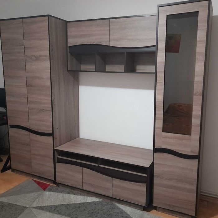 Vand URGENT mobila living