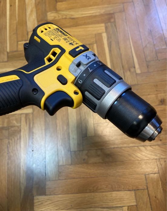DCD796(doar corp), ideal montaj mobila, nou, original-DeWALT Cehia.
