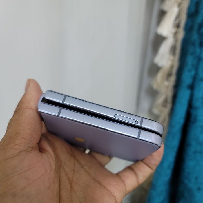 Samsung flip 4 5G 256GB