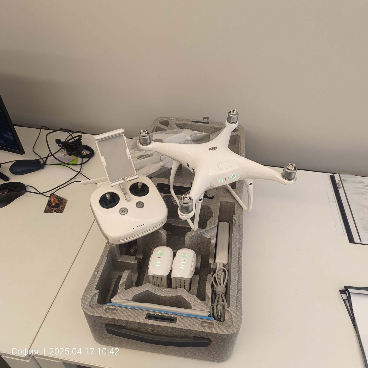 Продавам дрон DII Phantom 4