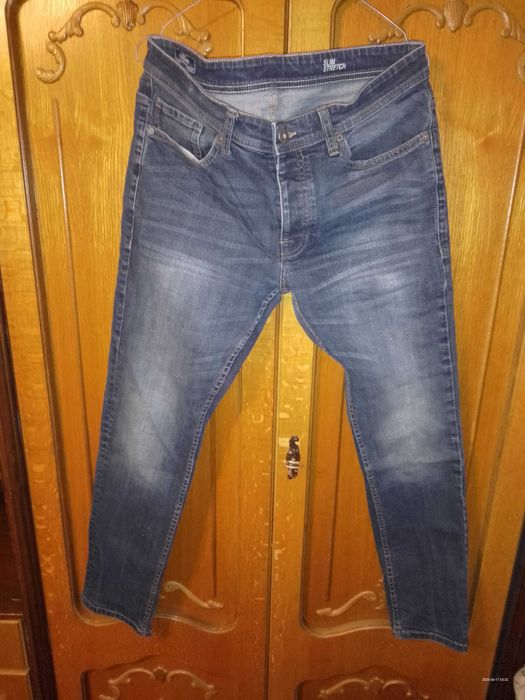 blugi elastici pentru barbati