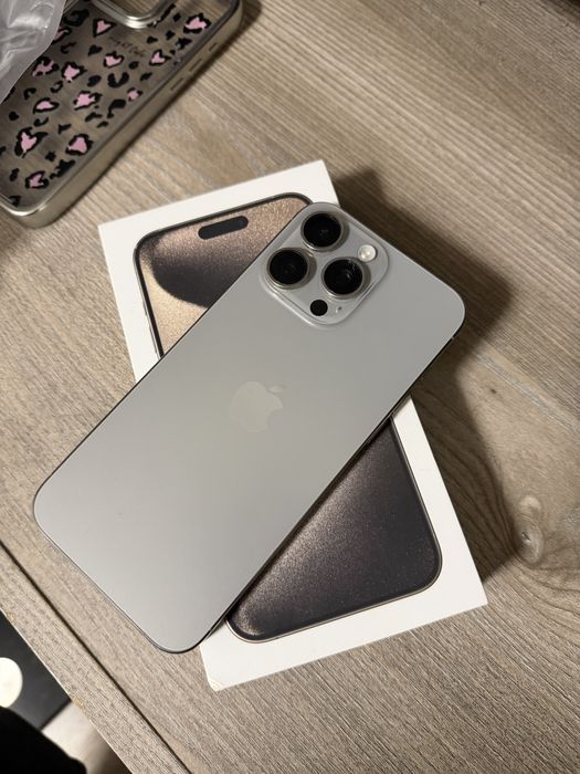 Iphone , inca in garantie