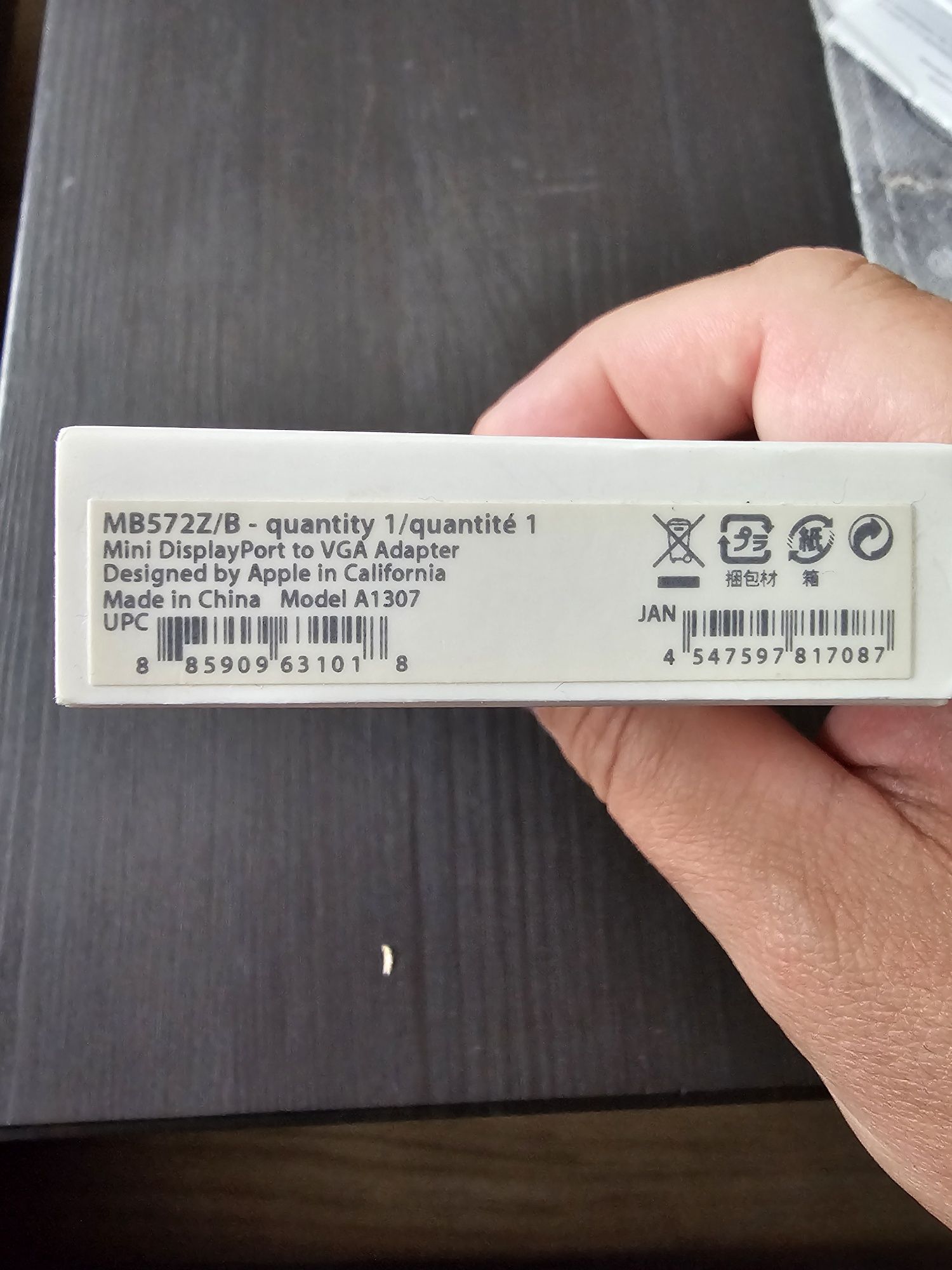 Mini DisplayPort to VGA Adapter