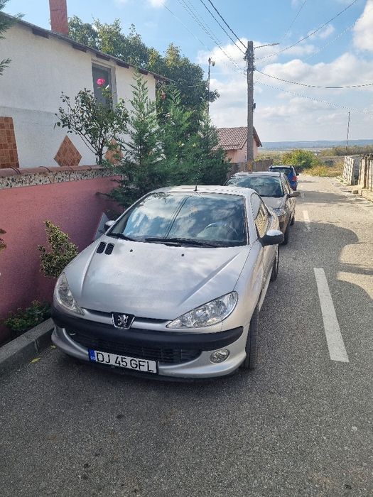 Vând Peugeot 206 cabrio