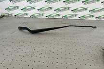 Brat stergator luneta Ford Fiesta a 5-a generatie