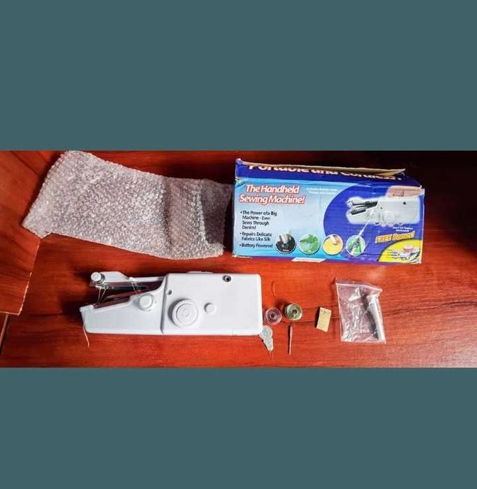Mașină de cusut manuală alimentare pe baterii și curent electric