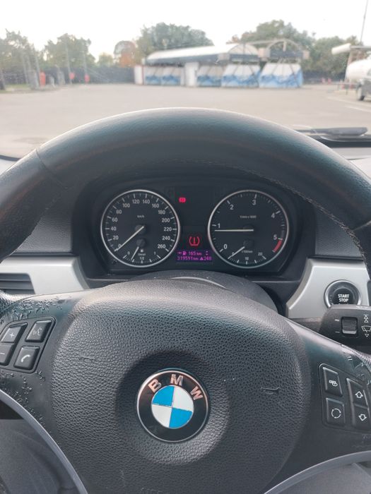 BMW E90 320d 184cp 2010 M Pack