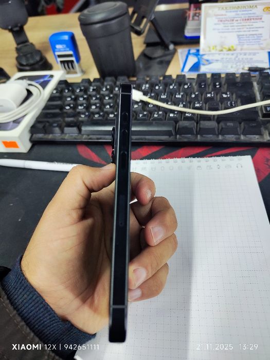 Iphone 16 pro 128 CH/A dual sim  100 Yomkis 41 sikl