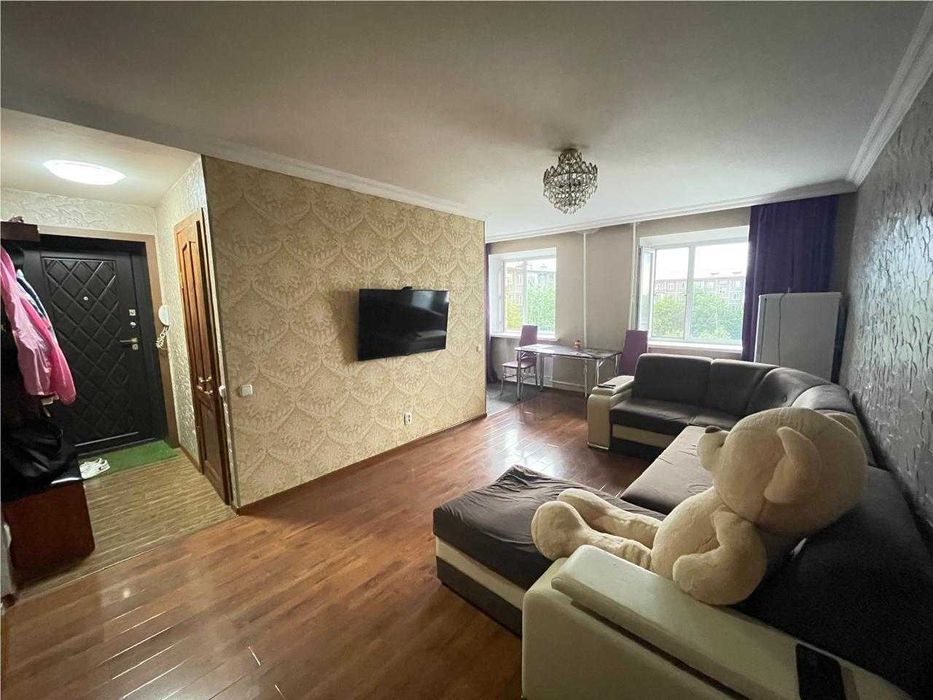 / Продам 3х ком студию, Абая 11 (Оптима)